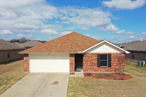 1813 Ridgecrest Drive Terrell TX 75160