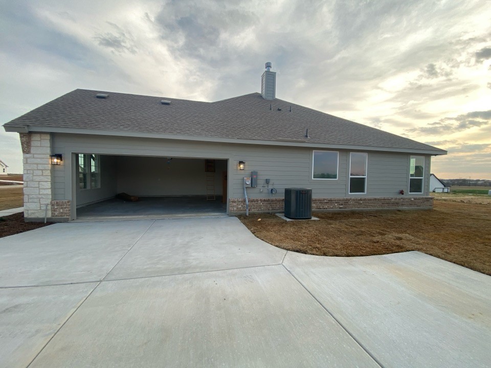 124 Hillview Trail Decatur TX 76234