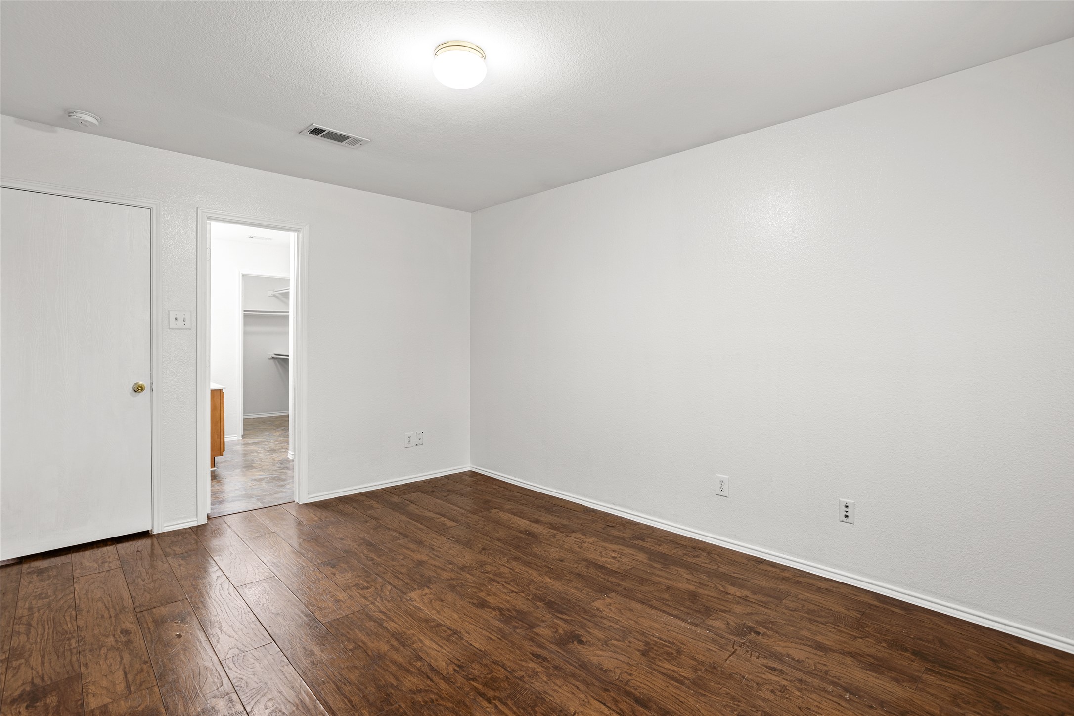 1256 Cleardale Drive Dallas TX 75232