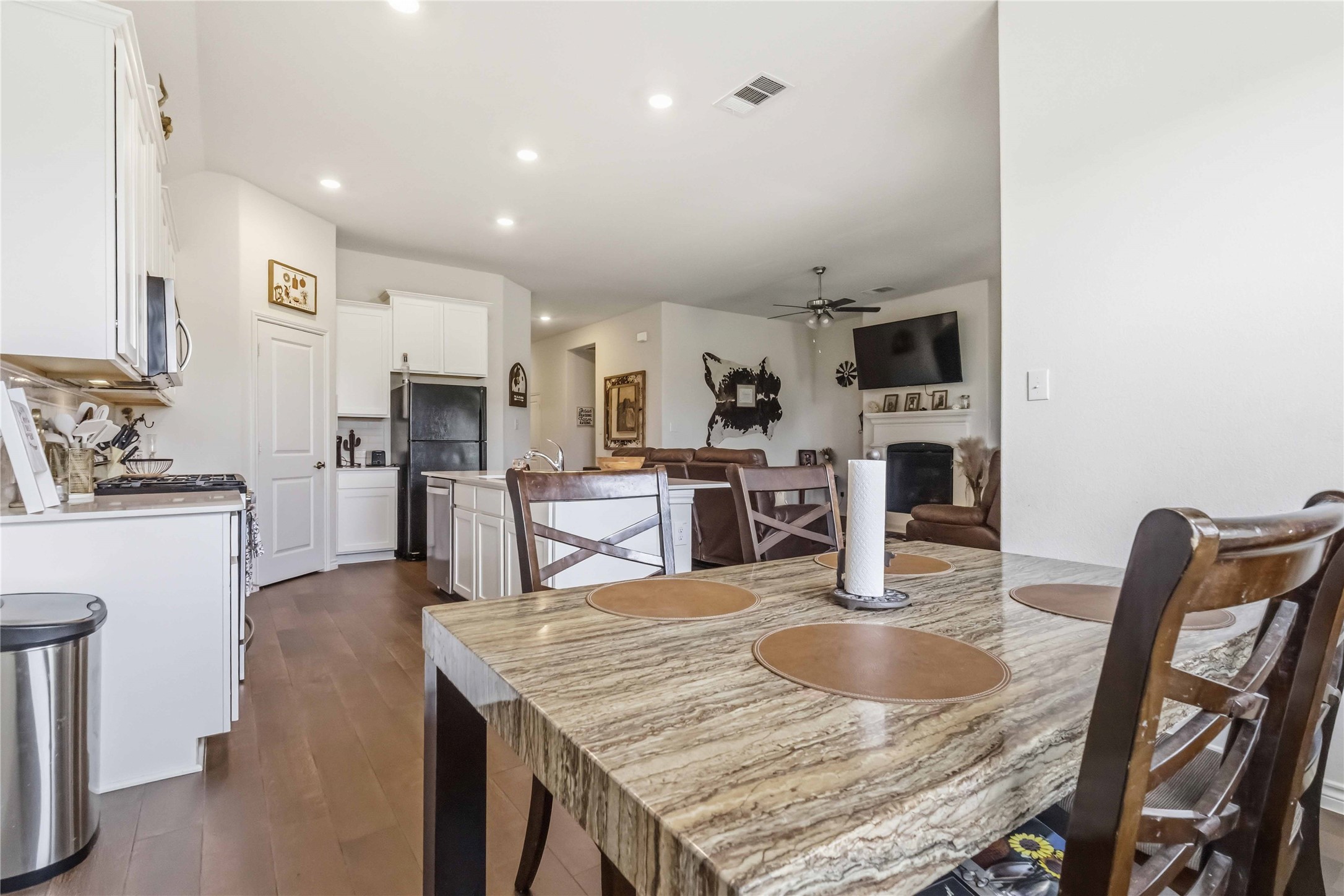 11005 Mustang Trail Aubrey TX 76227