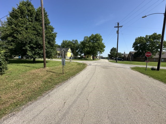 202 Mill Street Valley View TX 76272