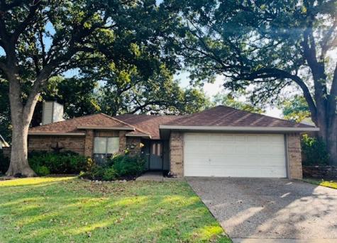 401 Oakview Drive Grand Prairie TX 75050