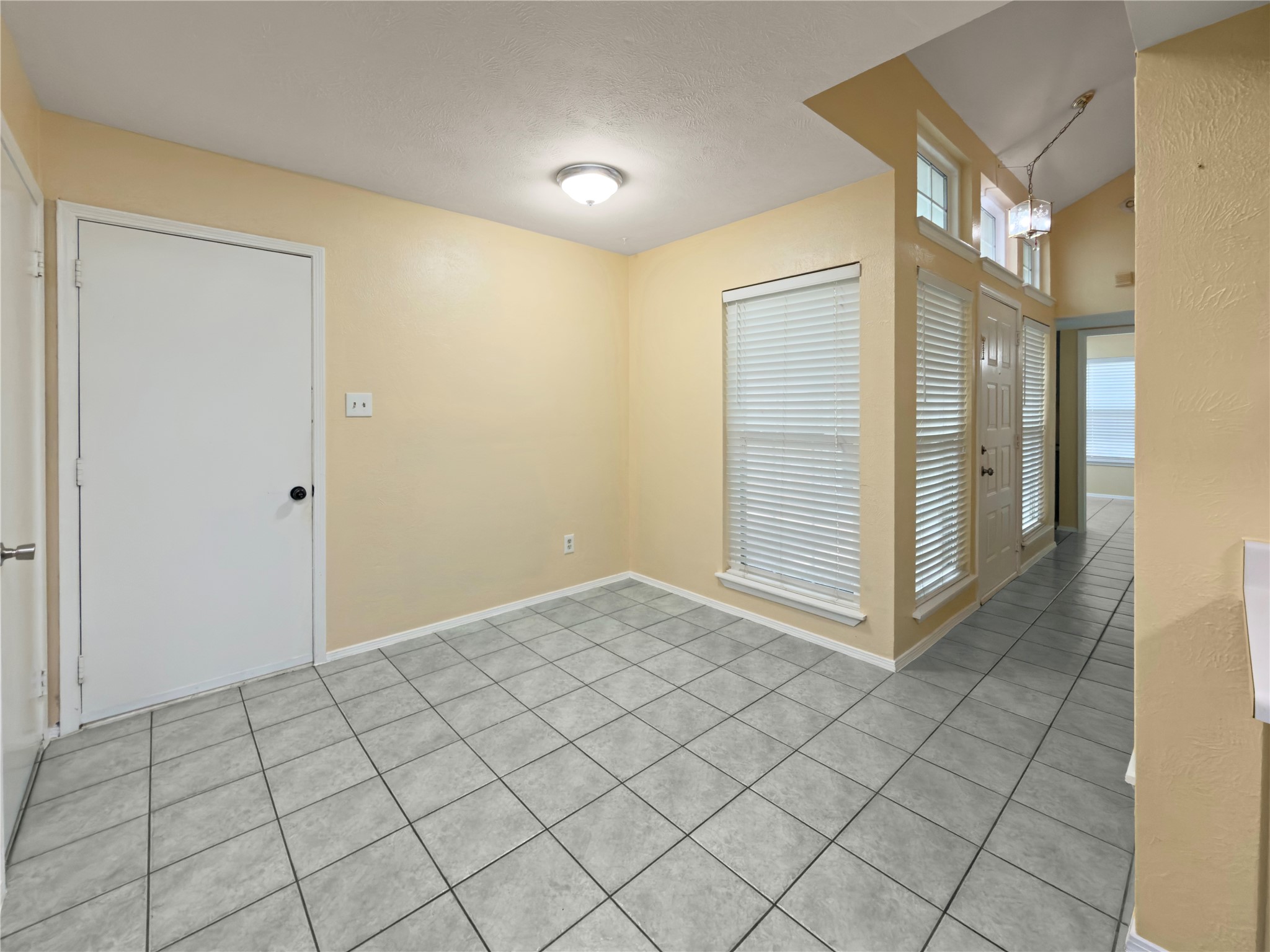 2426 Sutton Drive Arlington TX 76018