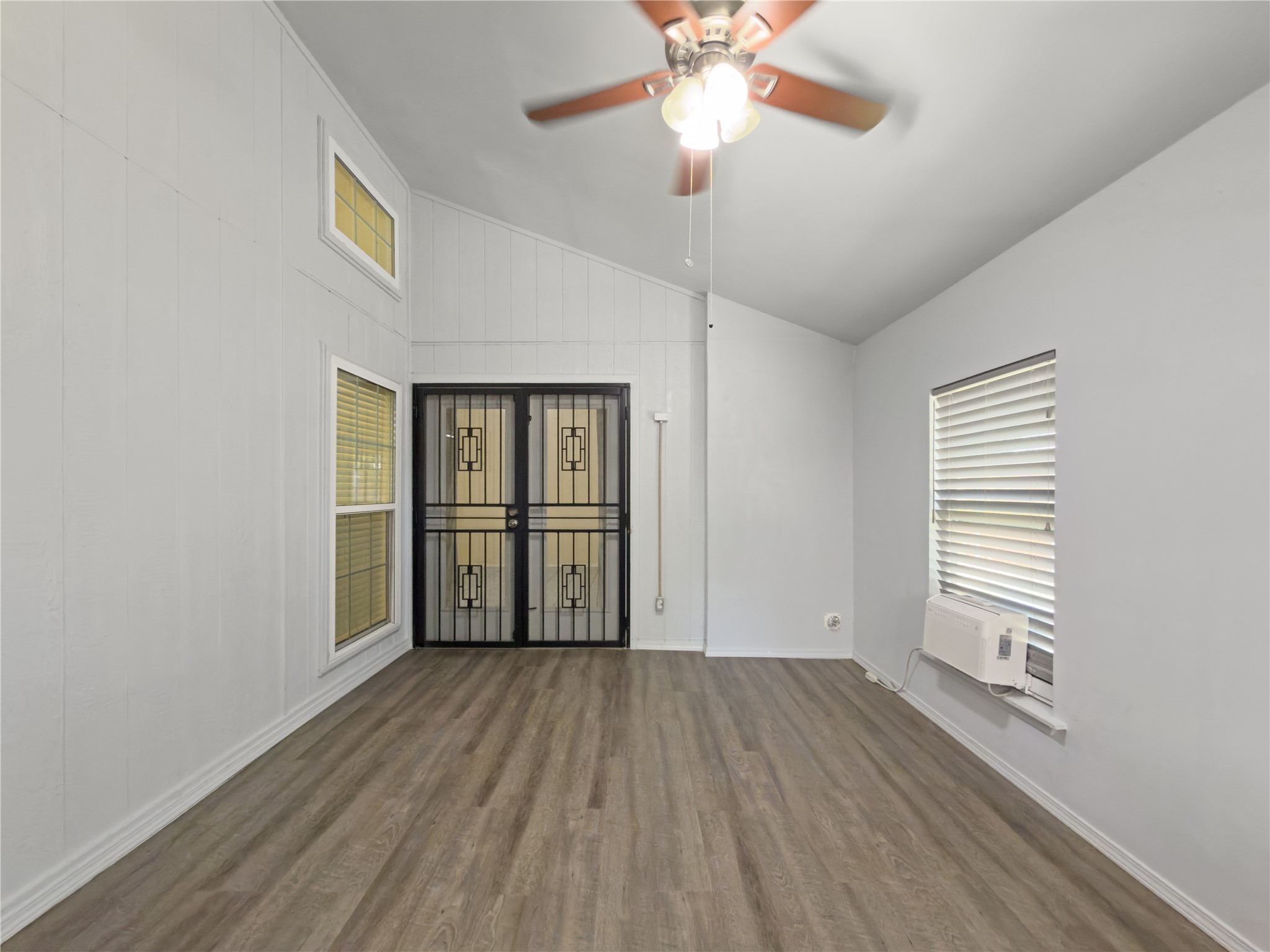 2426 Sutton Drive Arlington TX 76018