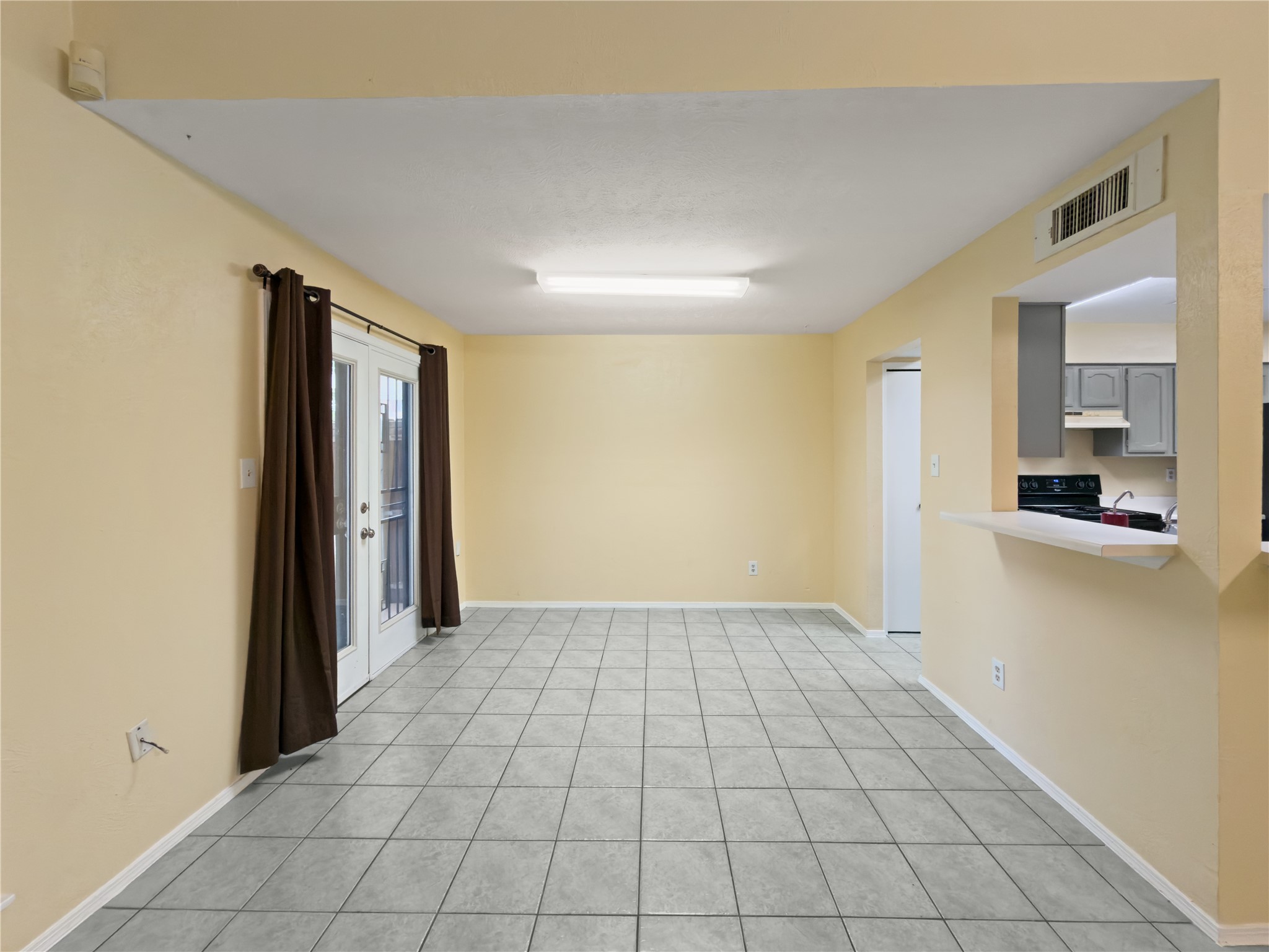 2426 Sutton Drive Arlington TX 76018