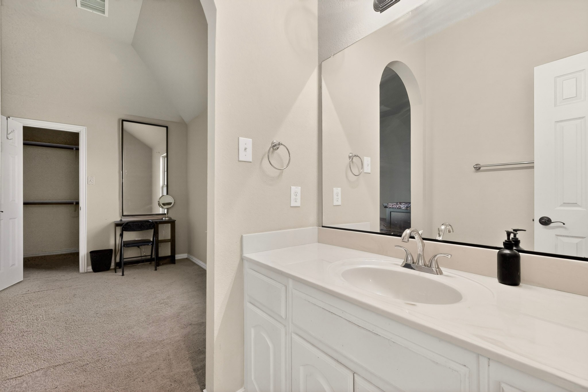 914 Hidden Lakes Drive Cedar Hill TX 75104