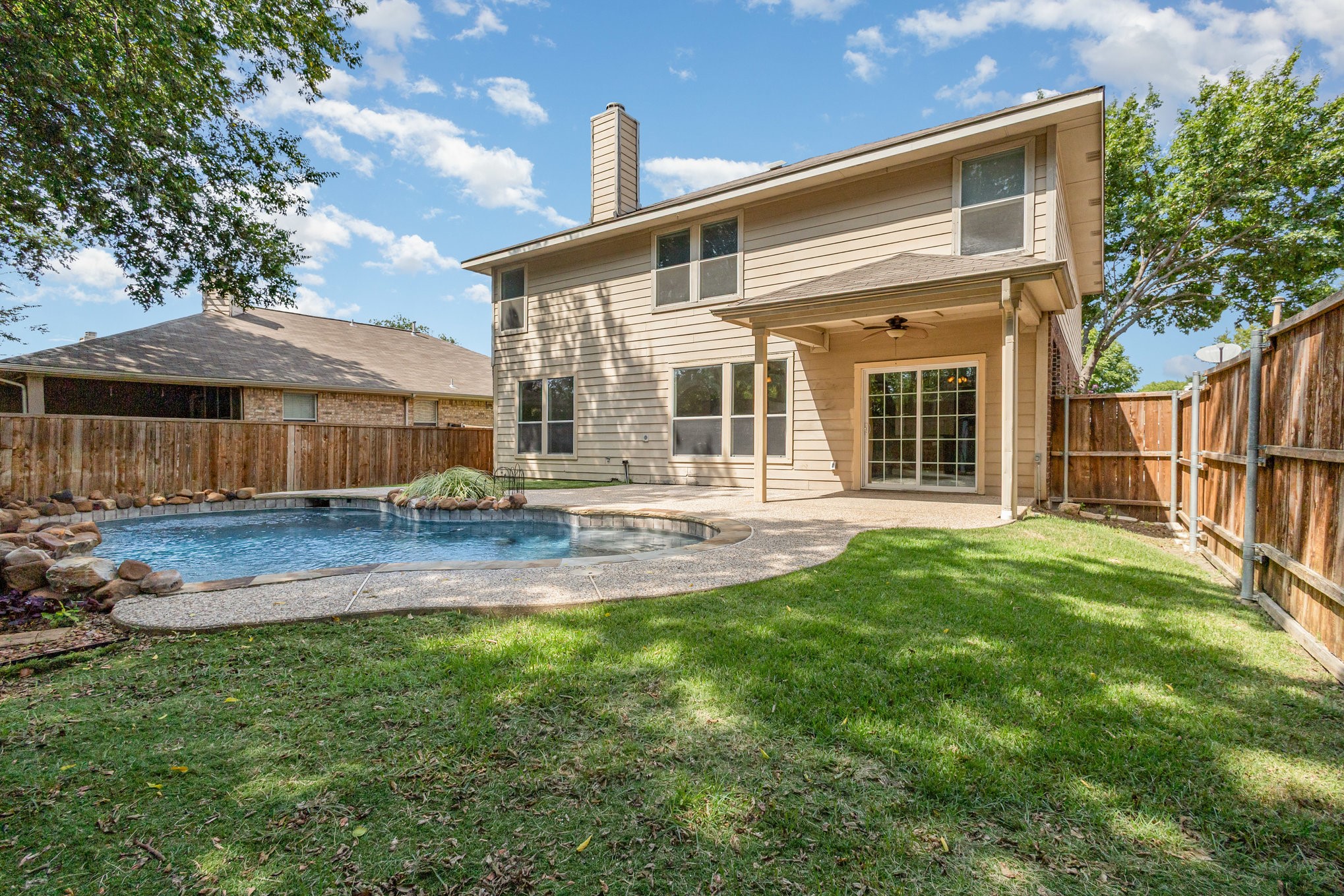 6913 Willow Crest Drive Mckinney TX 75070
