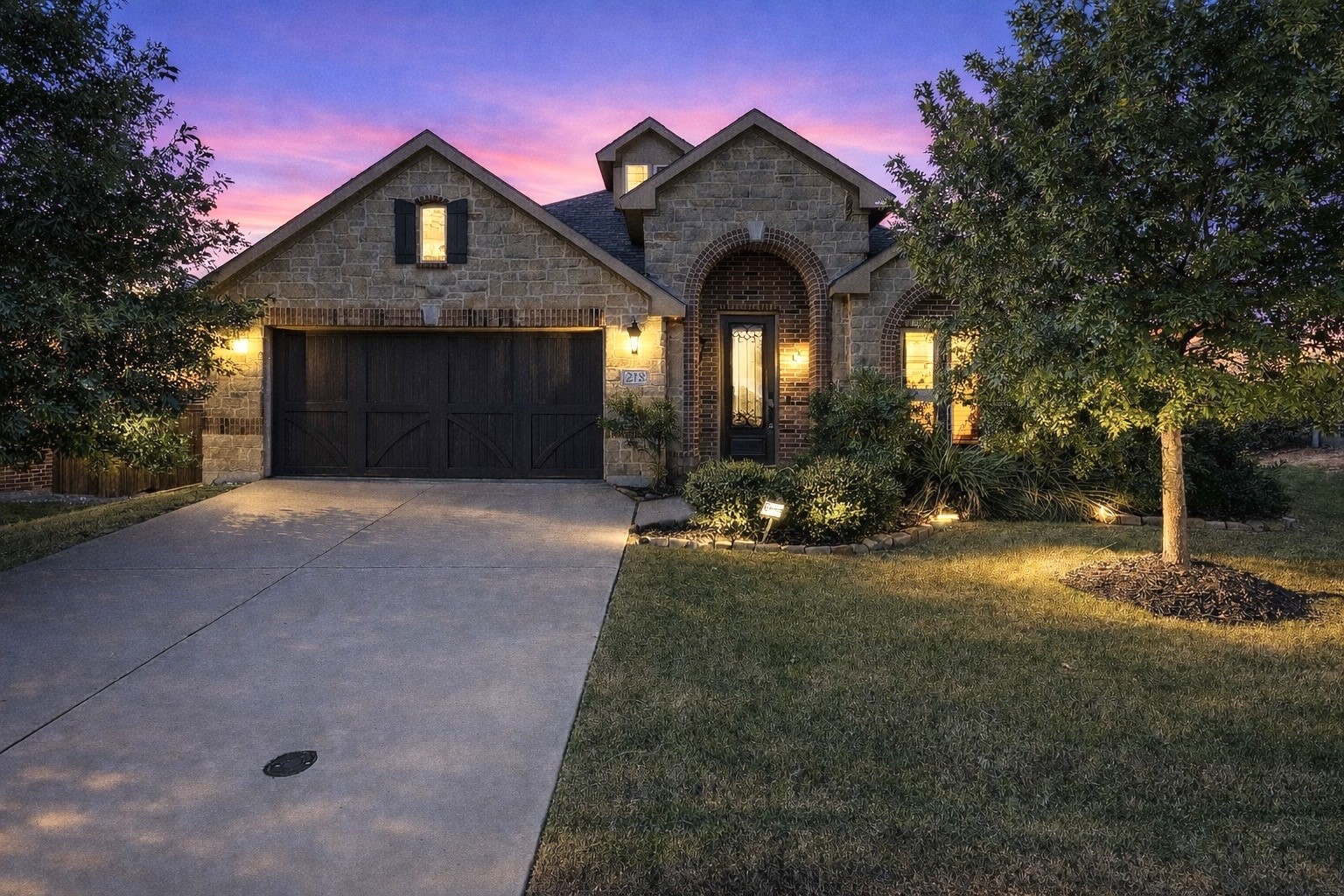 218 Calvert Drive Midlothian TX 76065