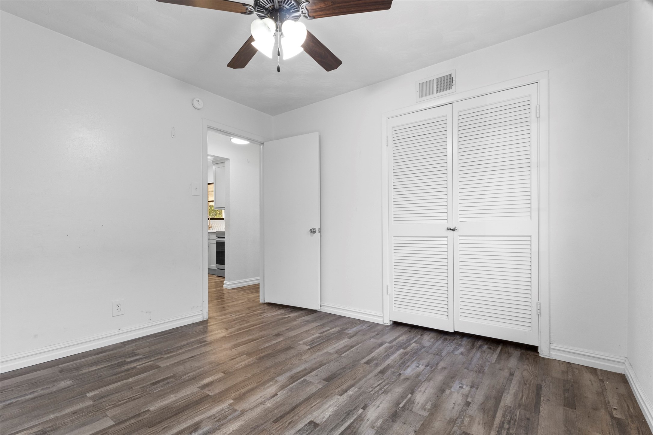 1809 Balla Way Grand Prairie TX 75051