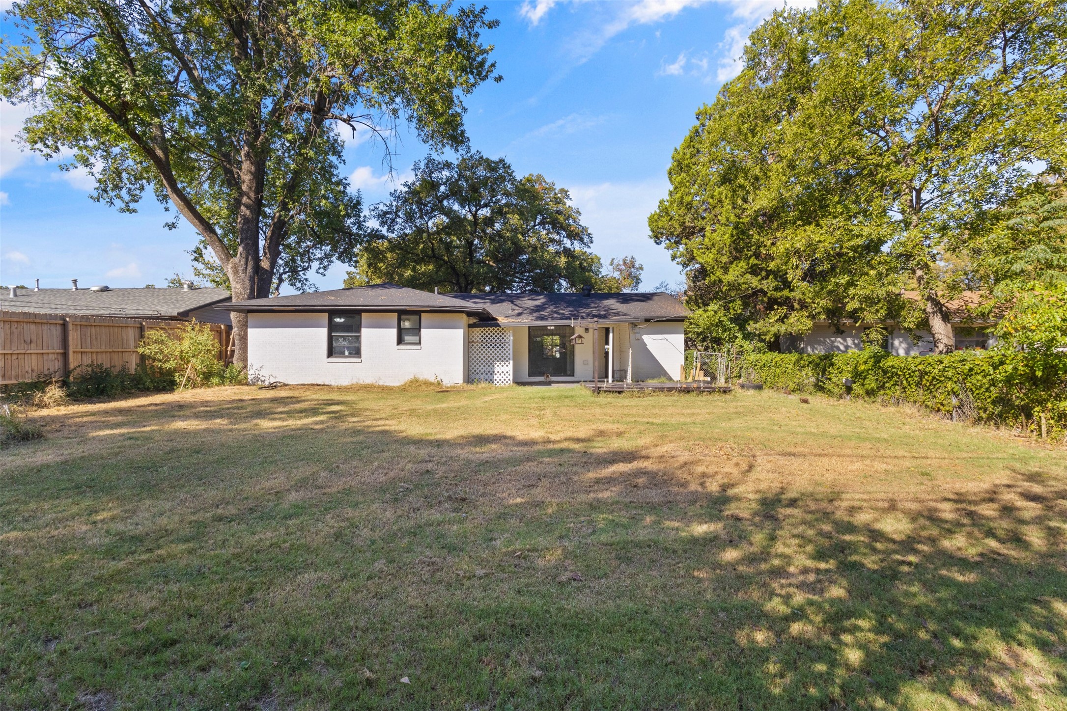 1809 Balla Way Grand Prairie TX 75051