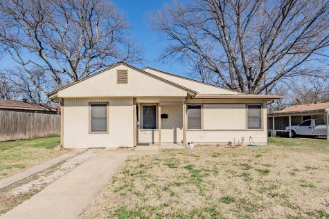 1532 Hamsted Street Fort Worth TX 76115