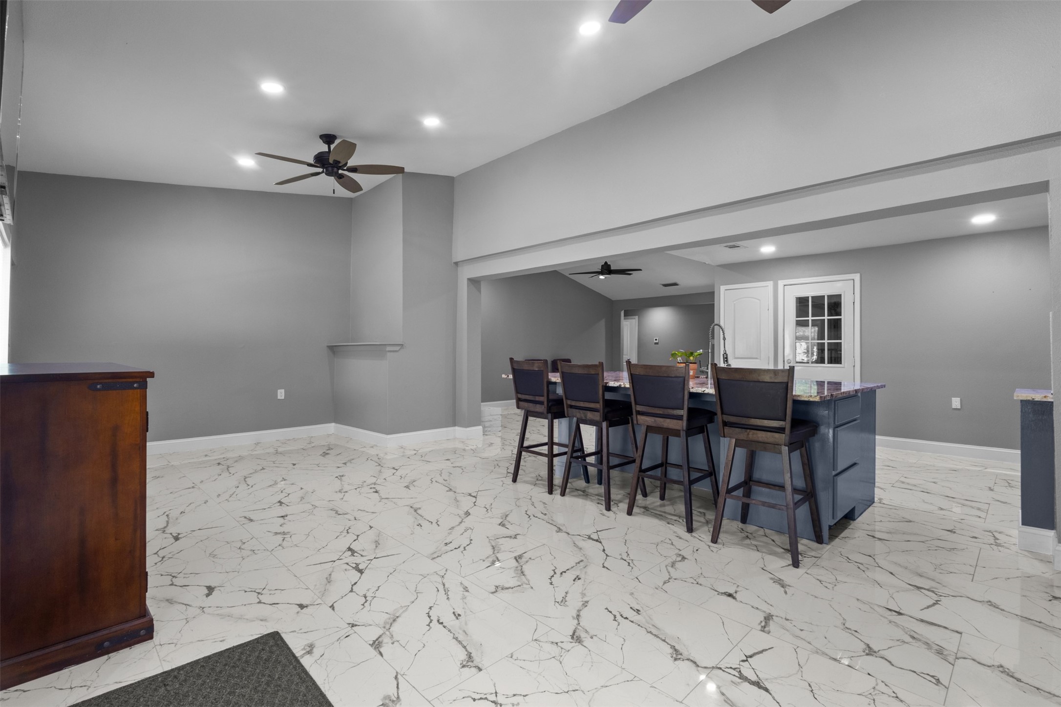 1065 Sunset Circle Garland TX 75040