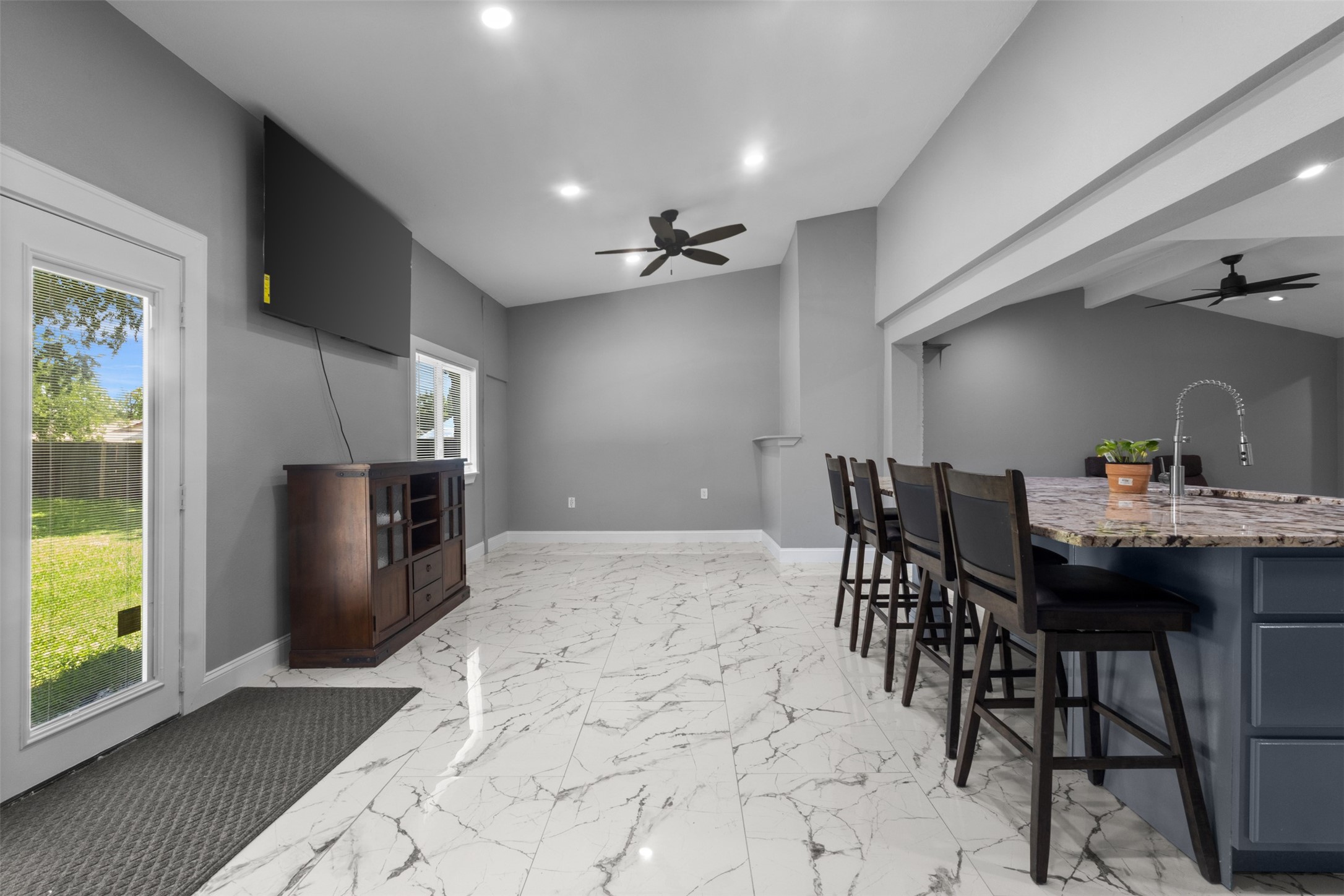 1065 Sunset Circle Garland TX 75040