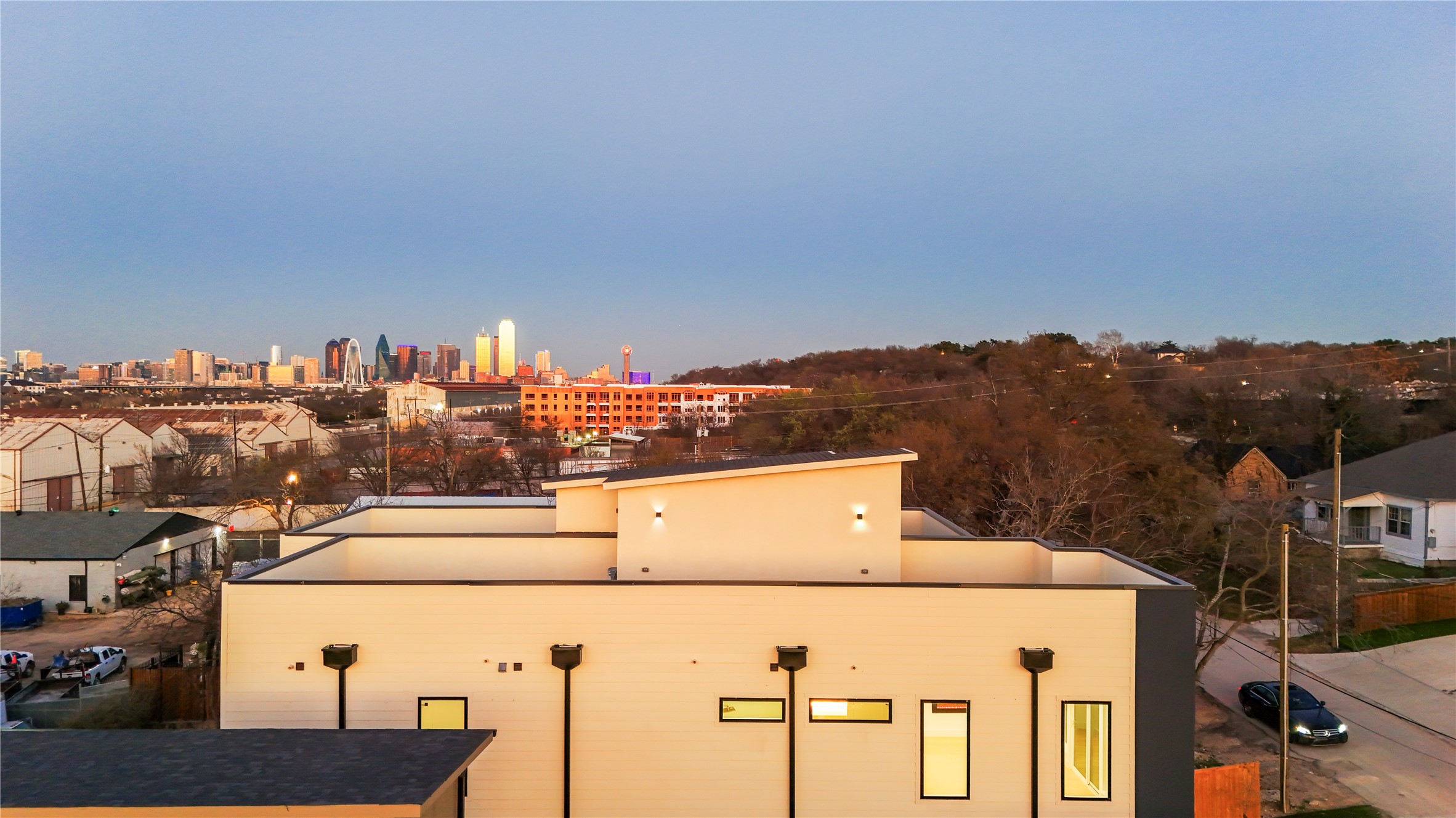 1823 Pollard Street Dallas TX 75208