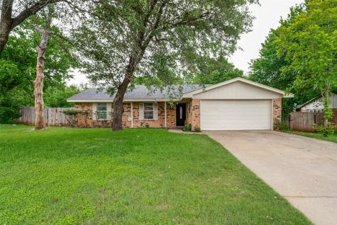 1203 Linda Lane Cleburne TX 76033