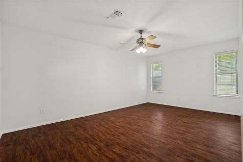 1203 Linda Lane Cleburne TX 76033