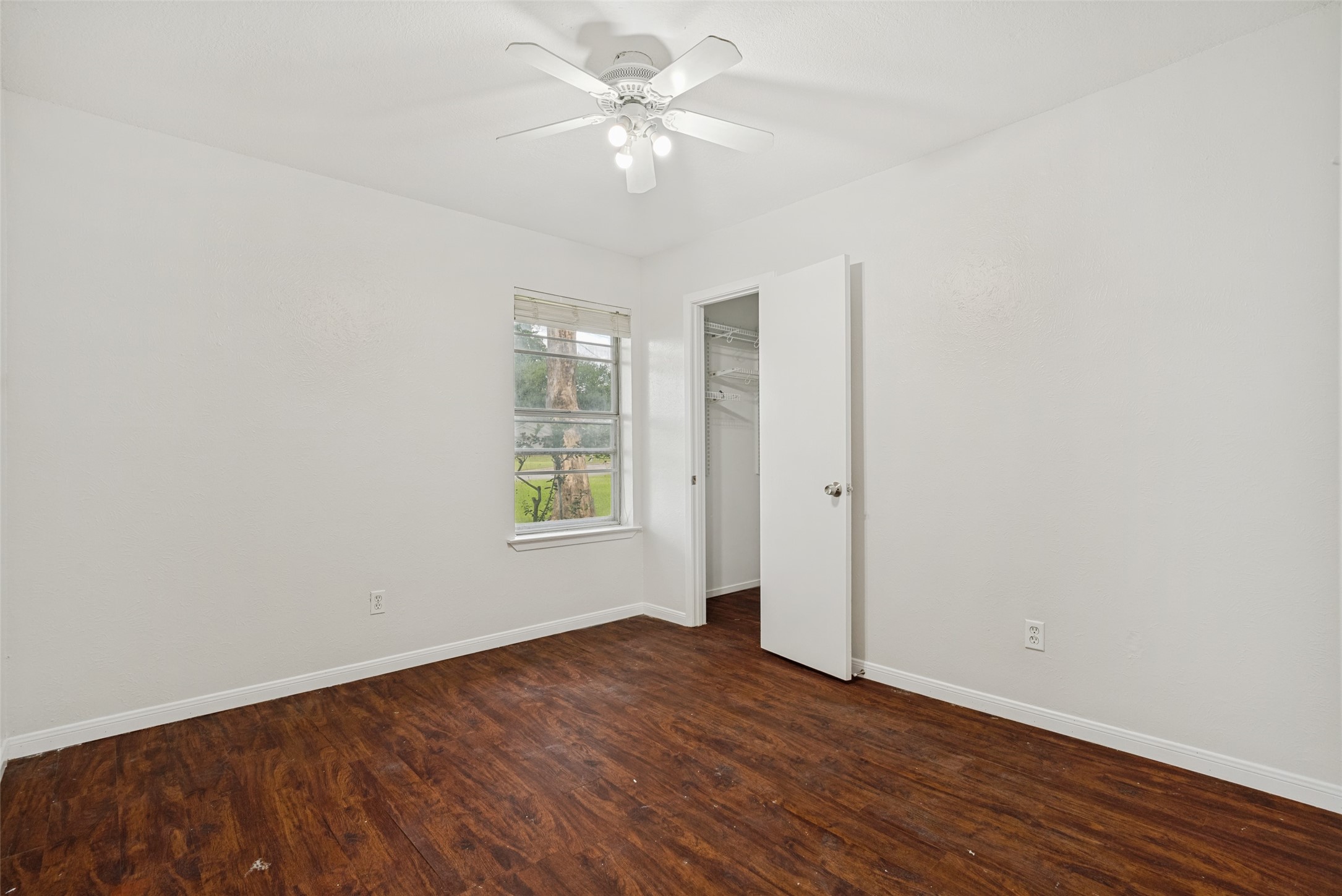 1203 Linda Lane Cleburne TX 76033