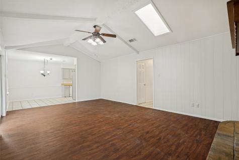 1203 Linda Lane Cleburne TX 76033