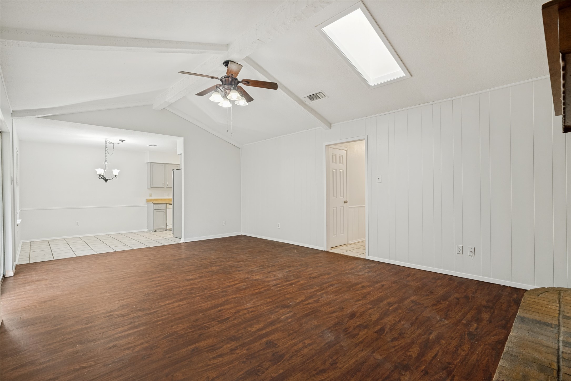 1203 Linda Lane Cleburne TX 76033