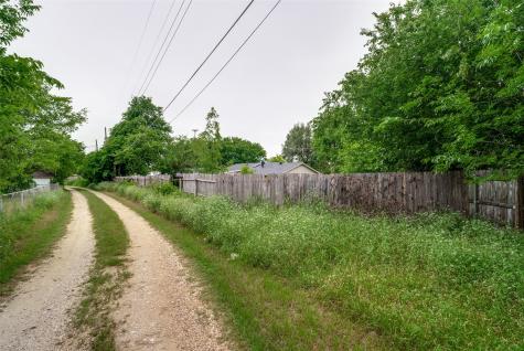 1203 Linda Lane Cleburne TX 76033