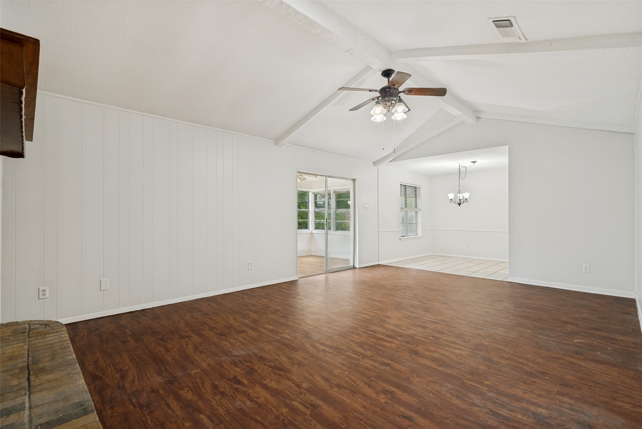 1203 Linda Lane Cleburne TX 76033