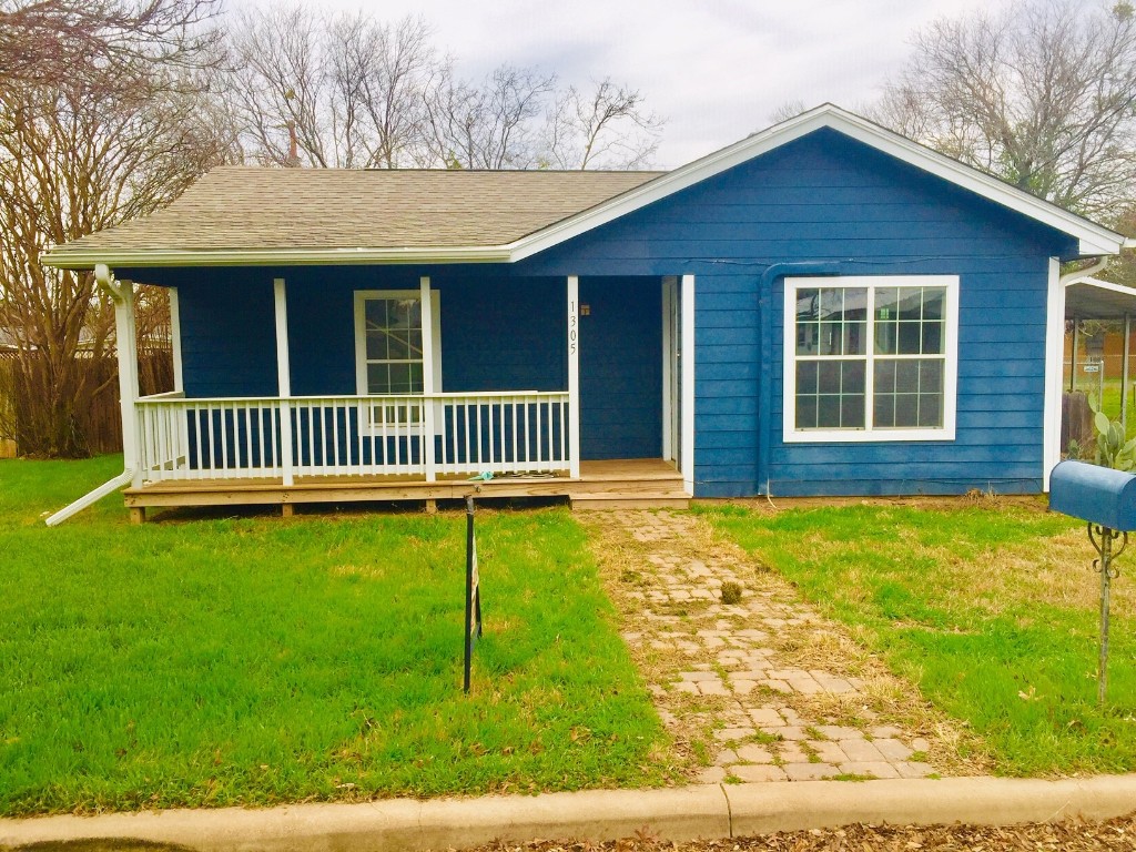 1305 Brooks Avenue Brownwood TX 76801