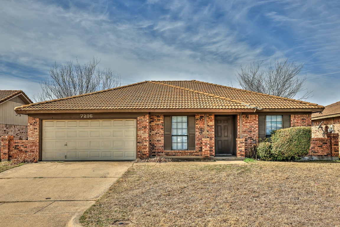 7216 Ridge Road W Fort Worth TX 76133