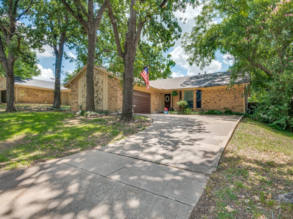 2206 Shady View Court Arlington TX 76013