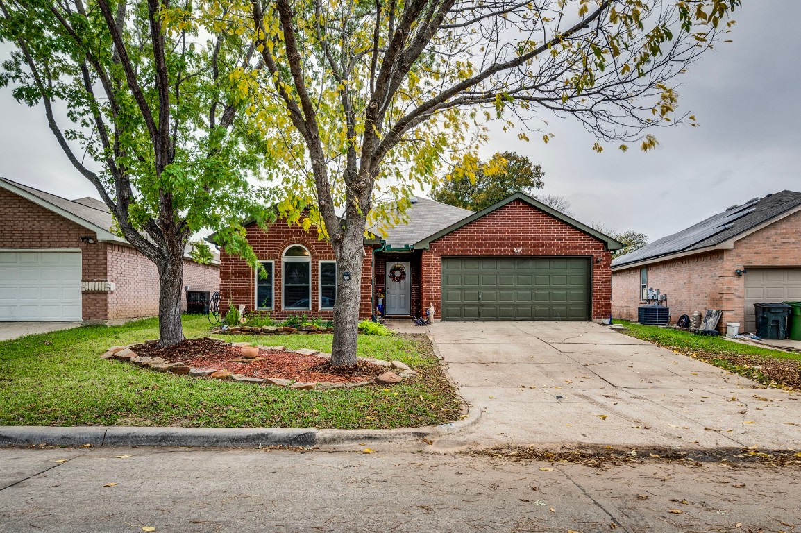 422 Hollyberry Drive Mansfield TX 76063