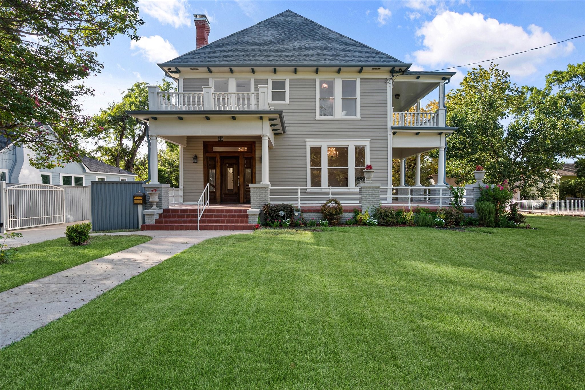 1020 W 3rd Avenue Corsicana TX 75110