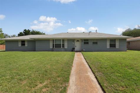 202 Hedgerow Lane Lewisville TX 75057