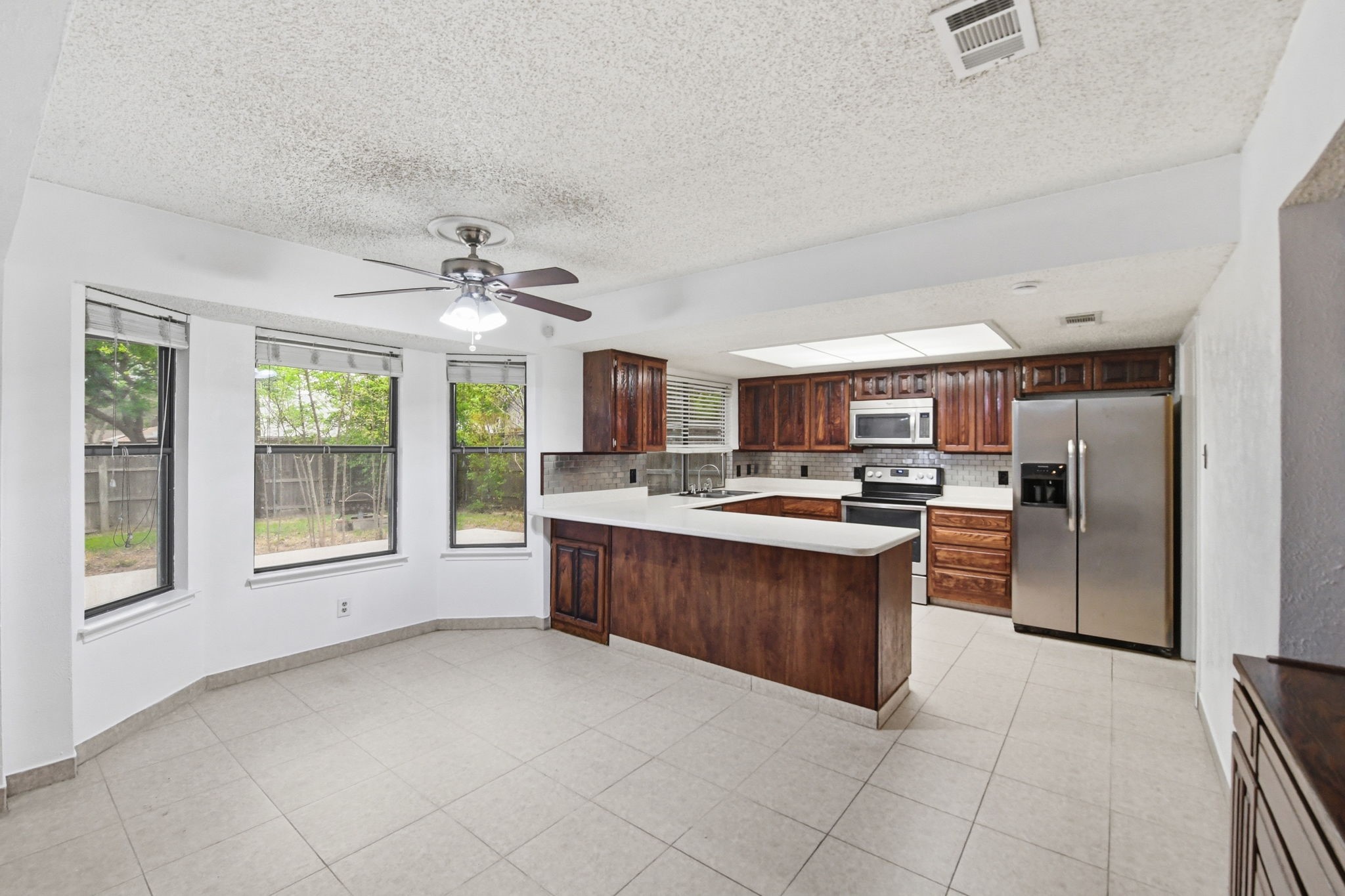 3021 Mossy Oak Lane Bedford TX 76021