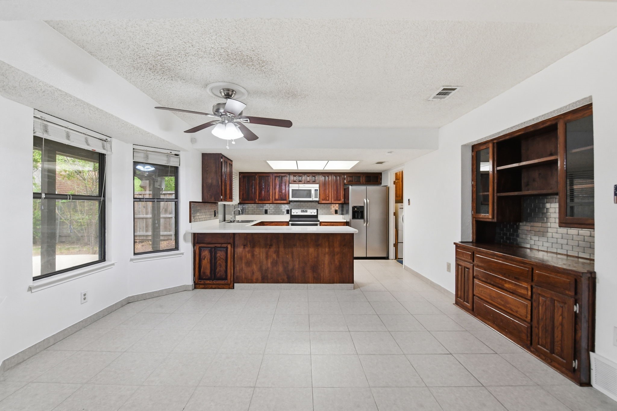 3021 Mossy Oak Lane Bedford TX 76021