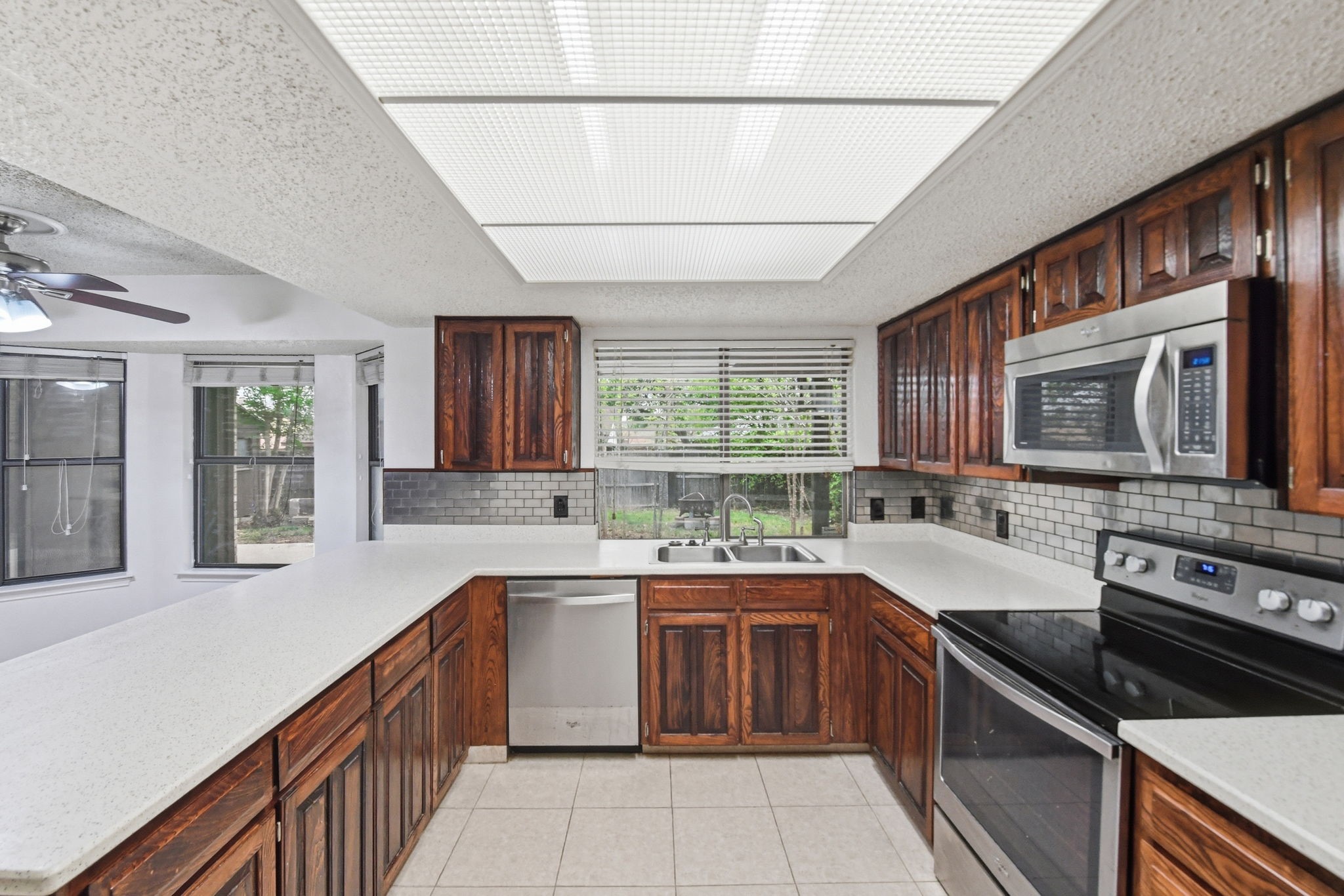 3021 Mossy Oak Lane Bedford TX 76021