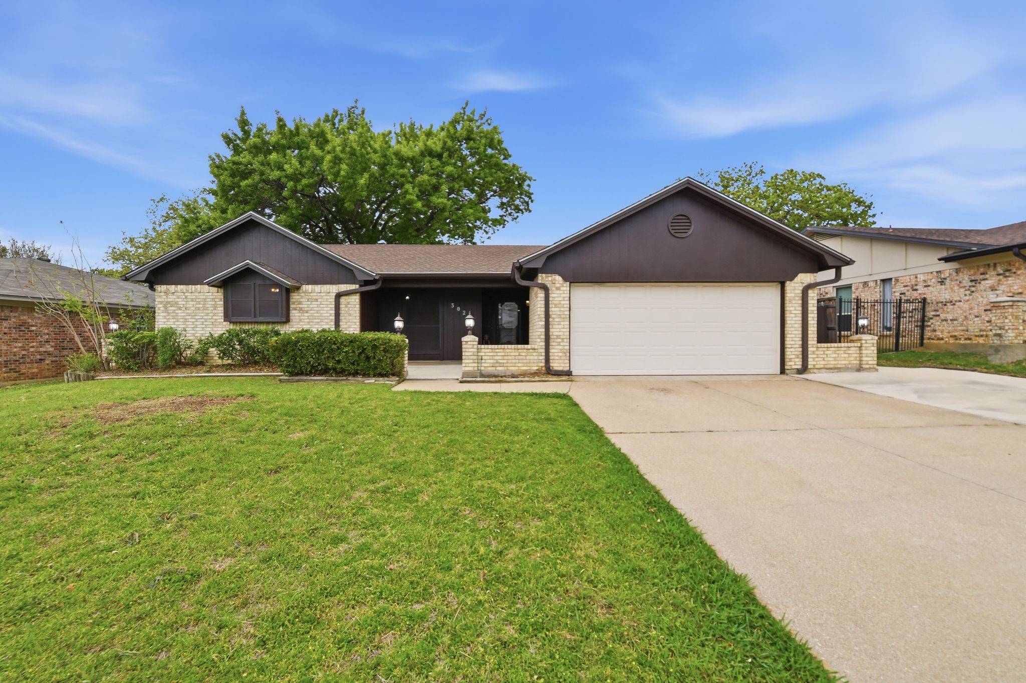 3021 Mossy Oak Lane Bedford TX 76021