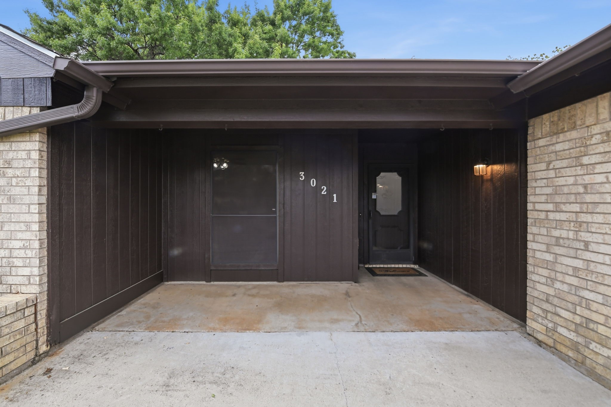 3021 Mossy Oak Lane Bedford TX 76021