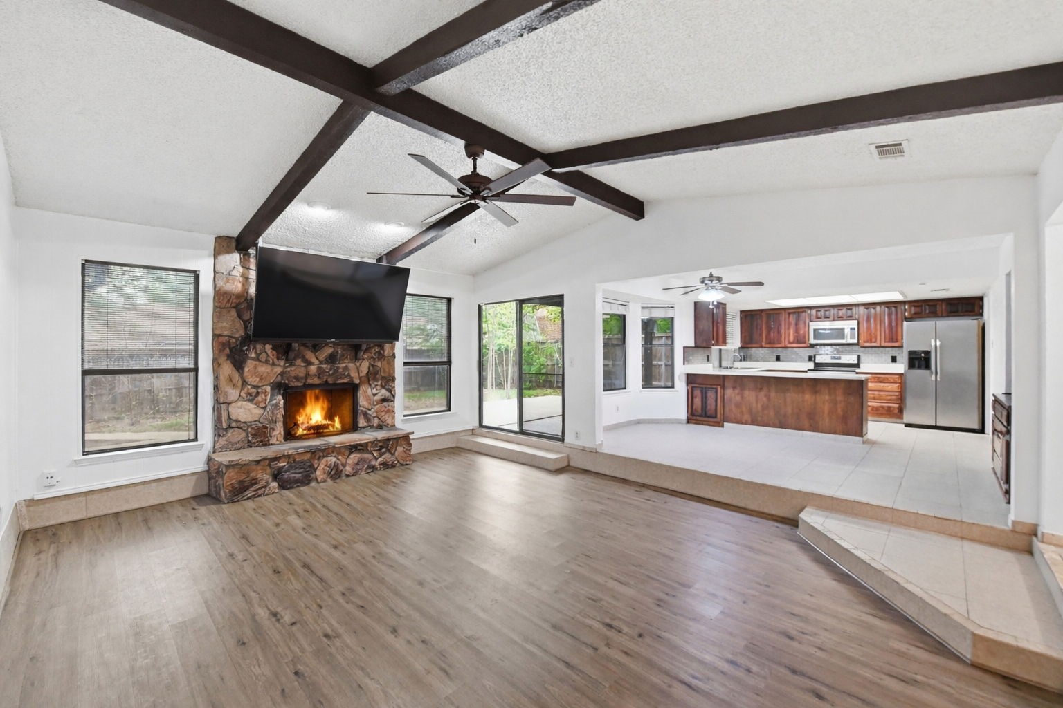 3021 Mossy Oak Lane Bedford TX 76021