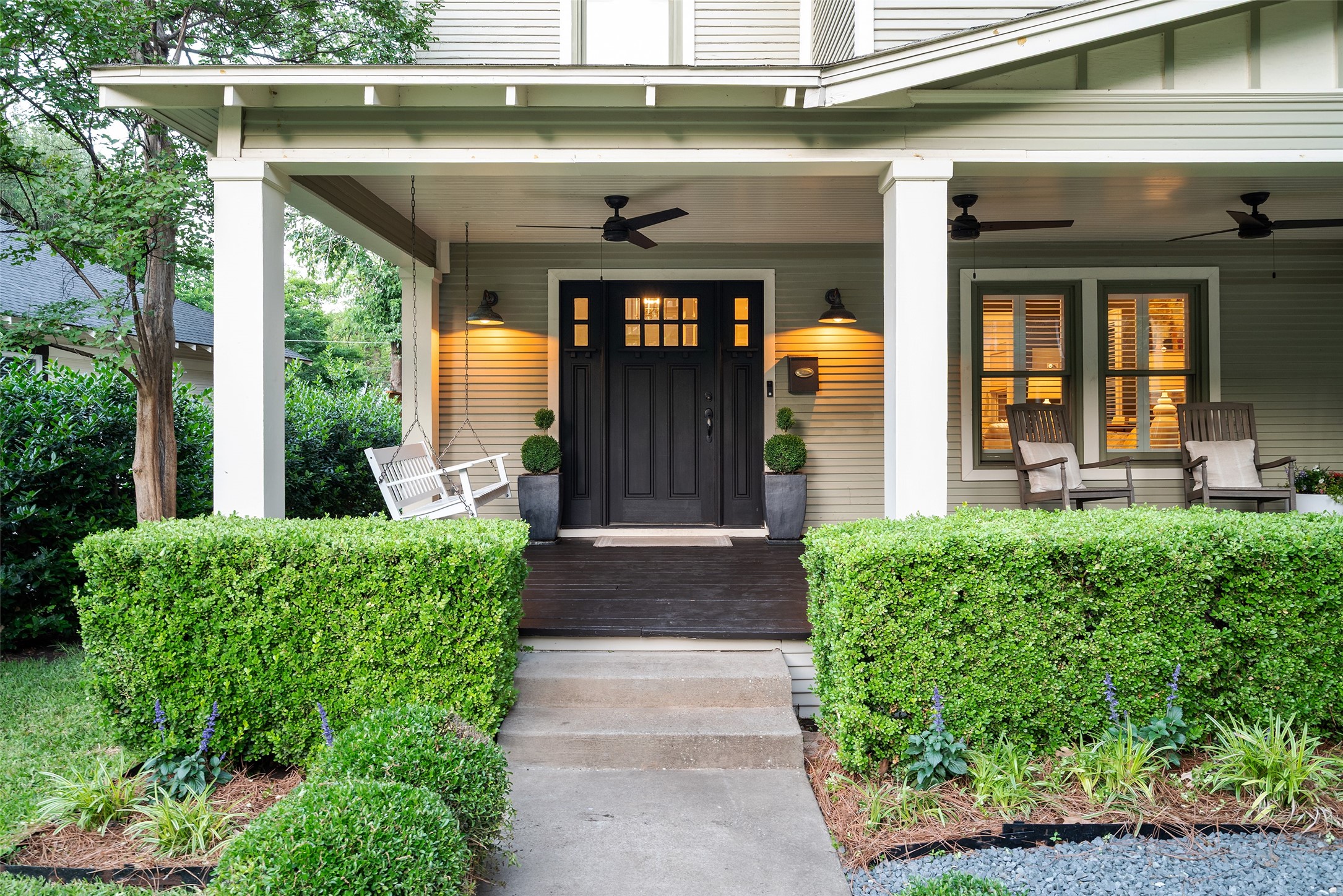 326 S Edgefield Avenue Dallas TX 75208