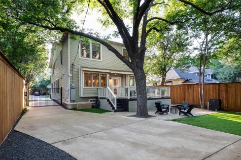 326 S Edgefield Avenue Dallas TX 75208