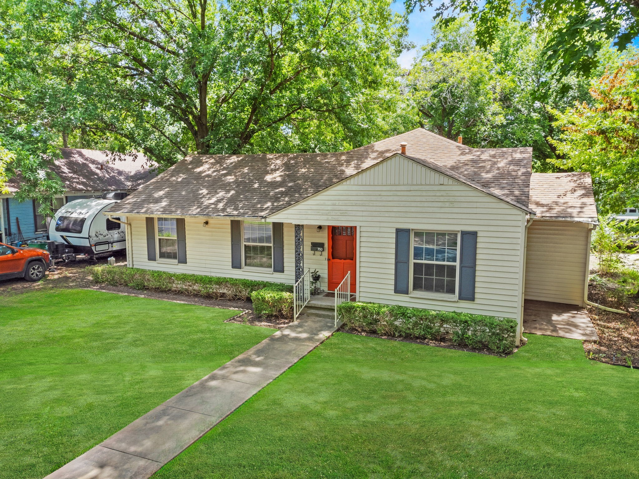 730 N Gibson Street Waxahachie TX 75165