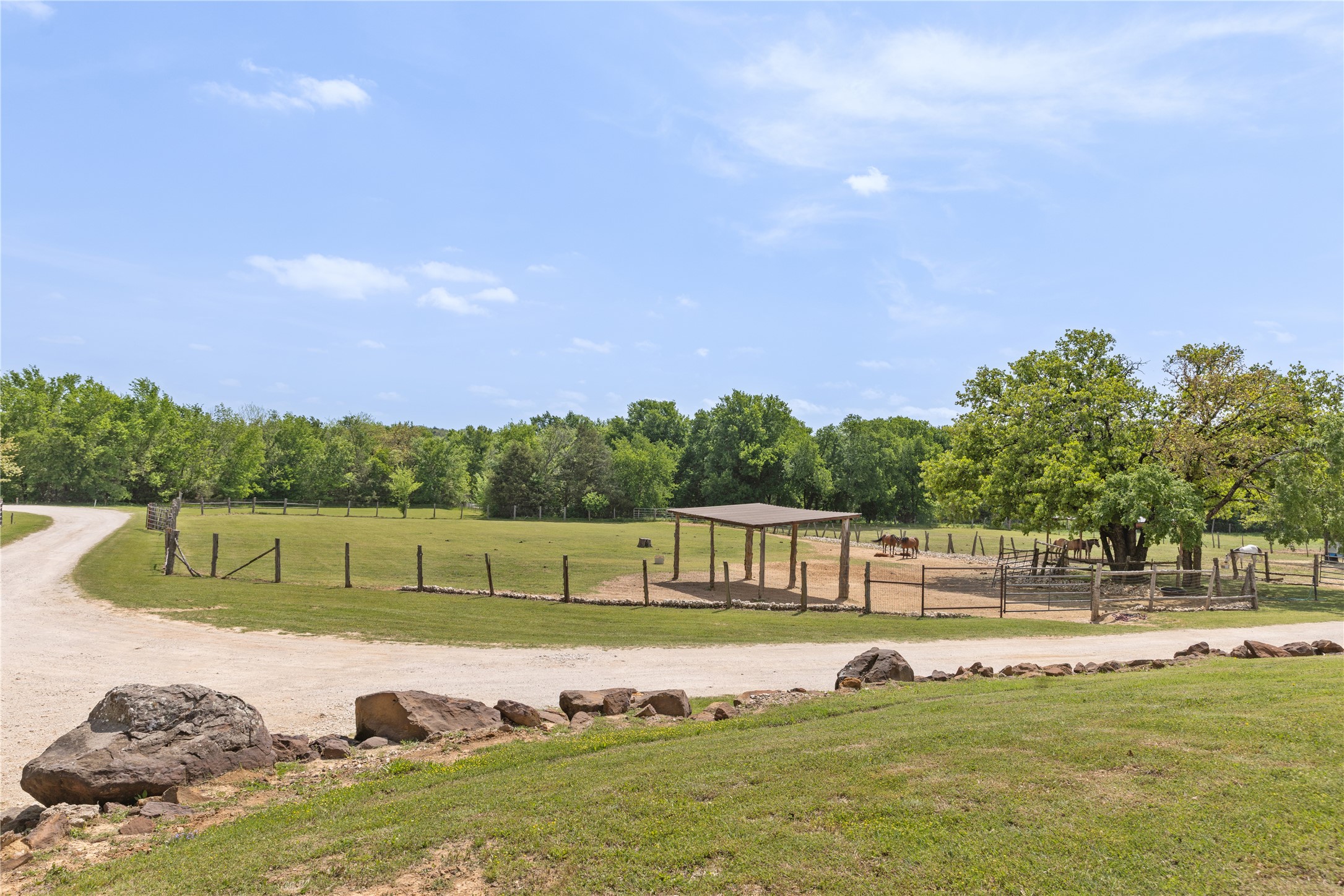 8016 E Us Highway 82 Gainesville TX 76240