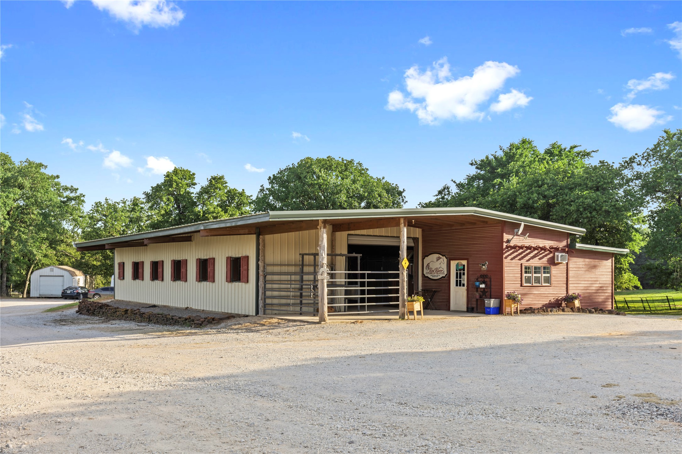 8016 E Us Highway 82 Gainesville TX 76240