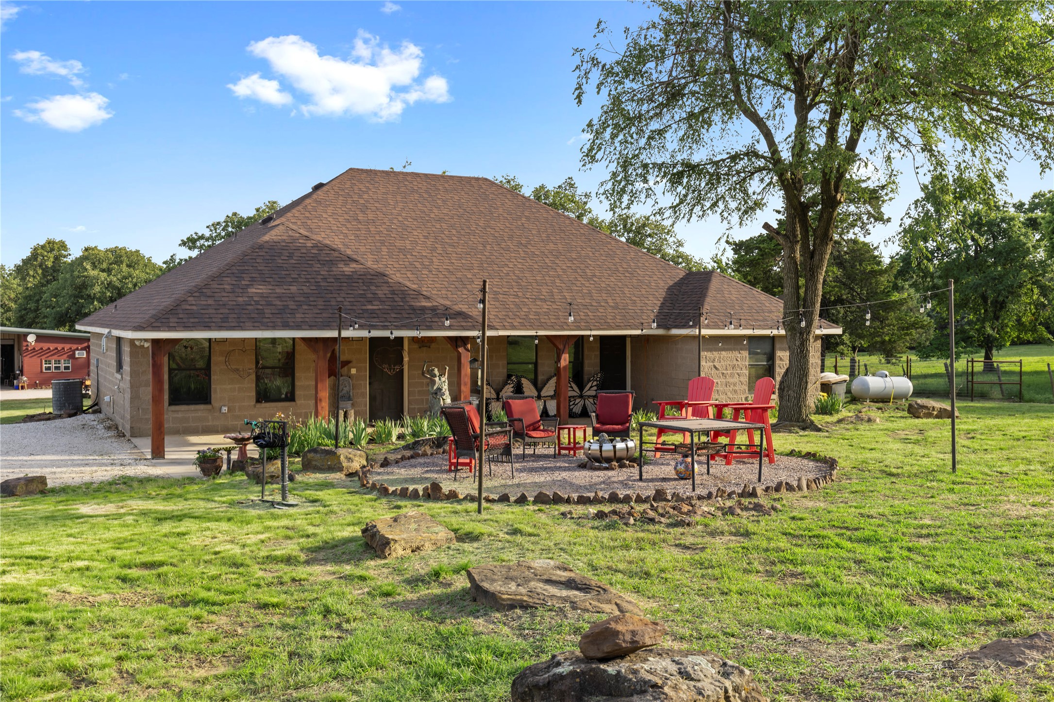 8016 E Us Highway 82 Gainesville TX 76240