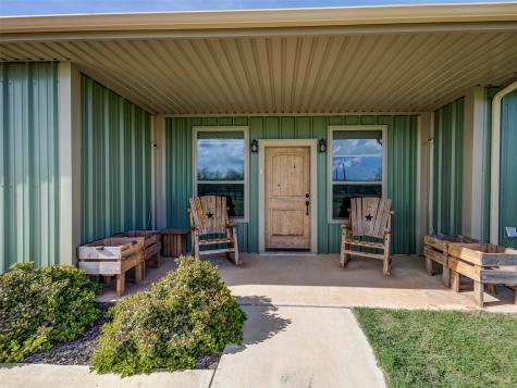 1020 County Road 1596 Alvord TX 76225