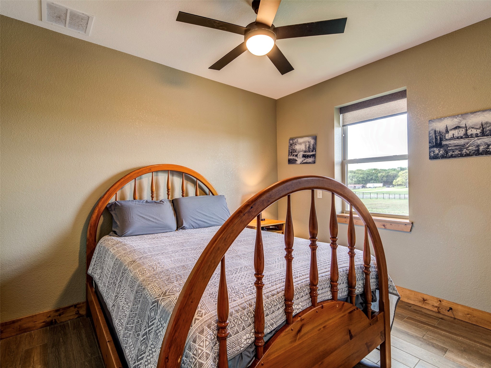 1020 County Road 1596 Alvord TX 76225