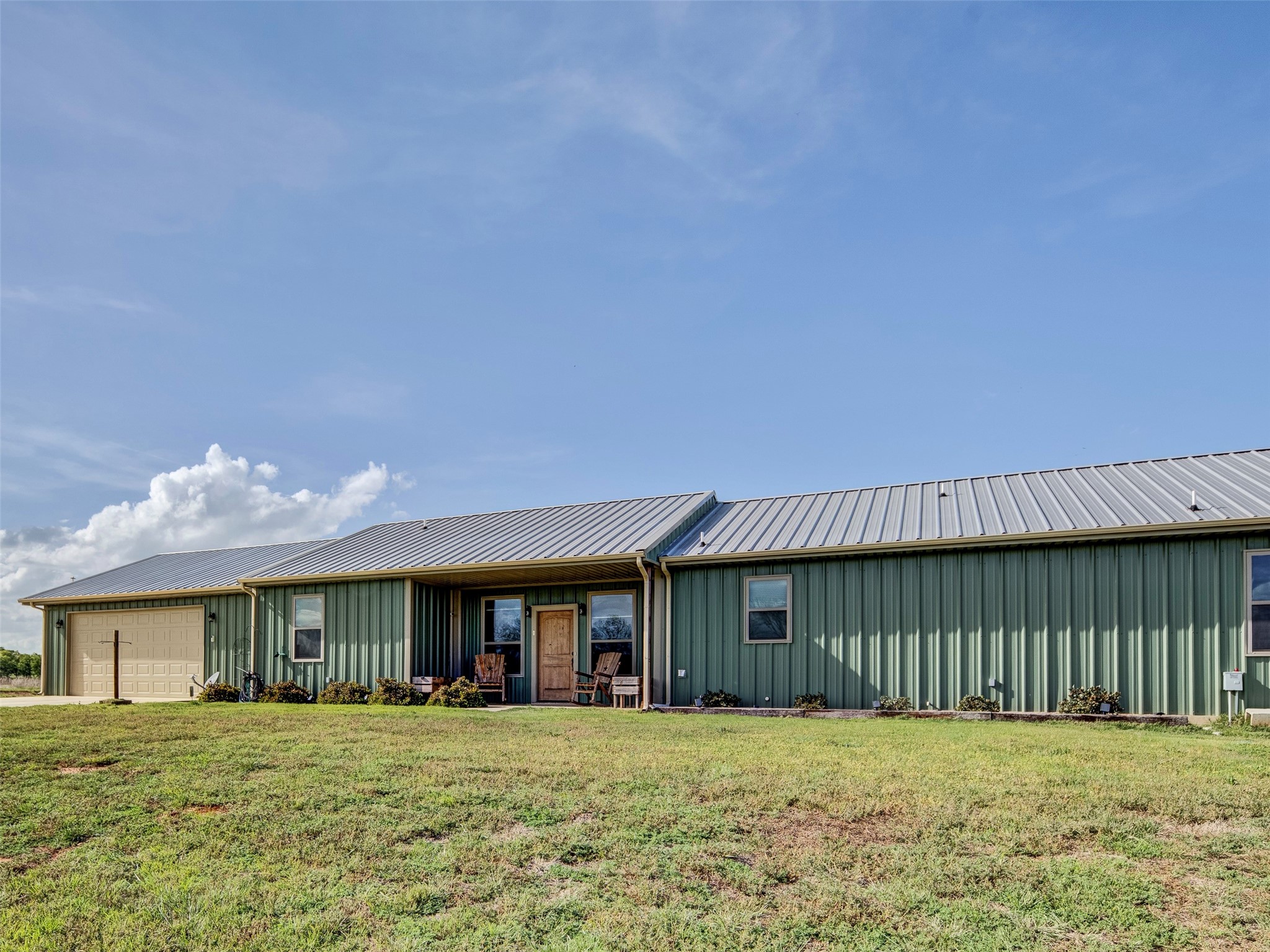 1020 County Road 1596 Alvord TX 76225