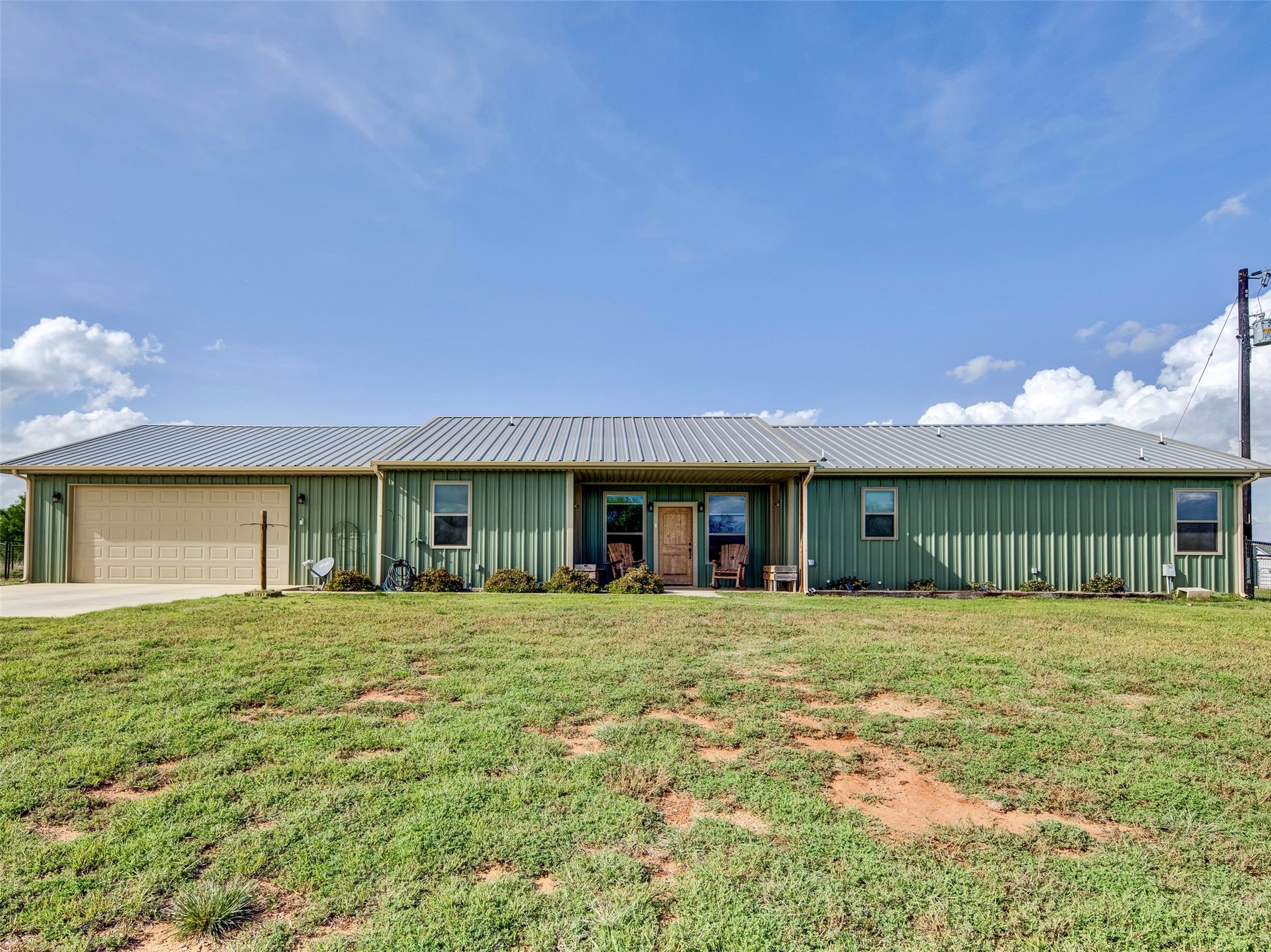 1020 County Road 1596 Alvord TX 76225
