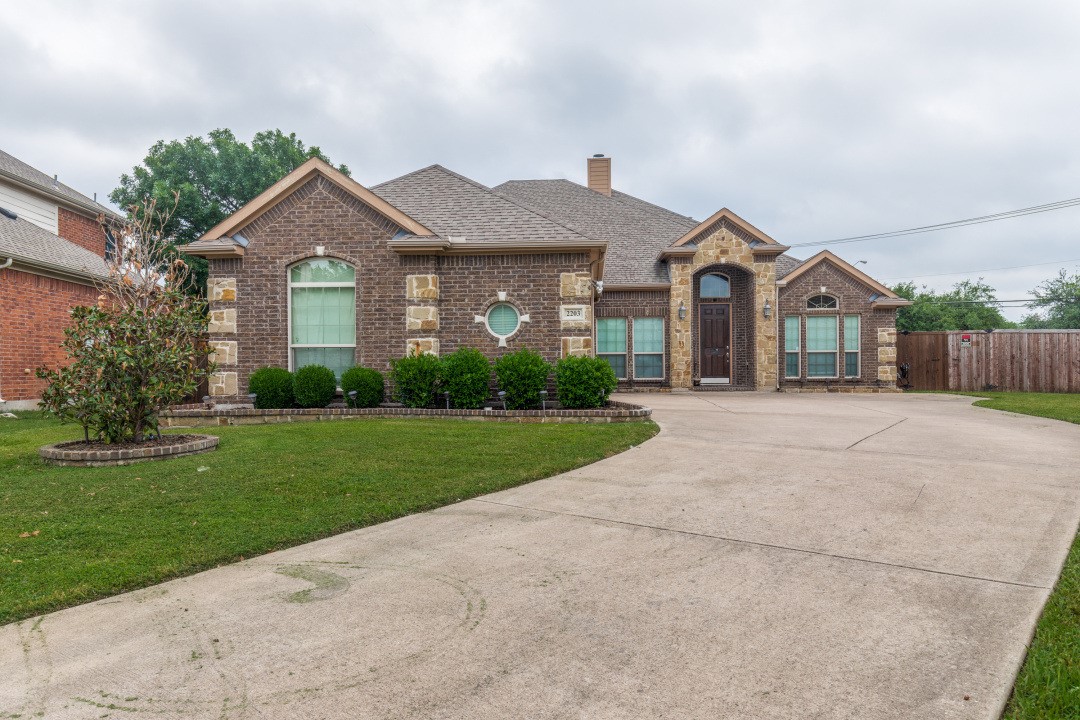 2203 Tawny Owl Road Grand Prairie TX 75052