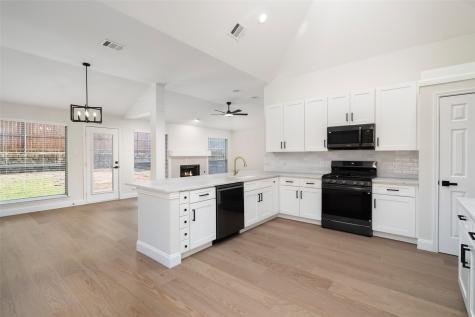 9113 Warren Drive Mckinney TX 75071