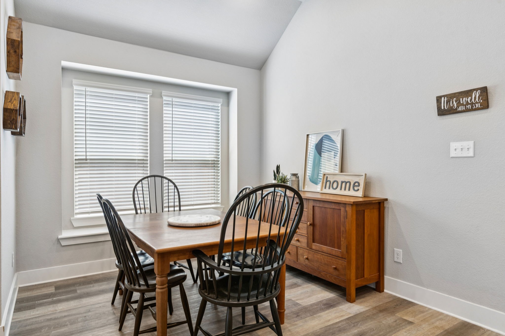 1925 Pelham Drive Aubrey TX 76227